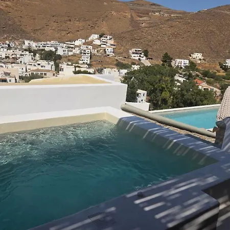 Viewport Kythnos με ιδιωτικα πισινακια-τζακουζι * Mérichas