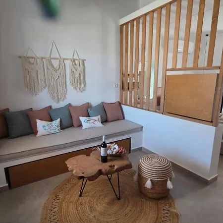 Apartmán Viewport Kythnos με ιδιωτικα πισινακια-τζακουζι *