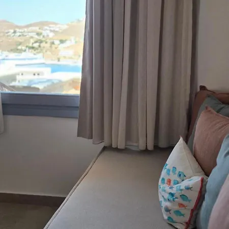 Viewport Kythnos με ιδιωτικα πισινακια-τζακουζι Lägenhet
